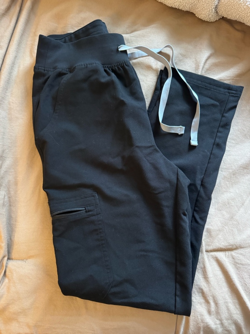 Women’s Figs Scrub Pants